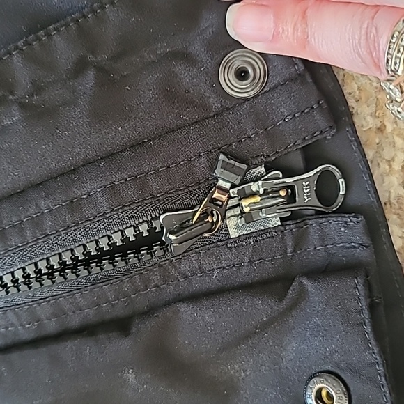 Eddie Bauer Gortex Black Parka - Picture 3 of 9